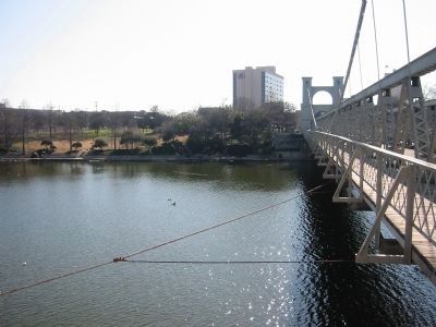 View of Waco Springs from the bridge image. Click for full size.