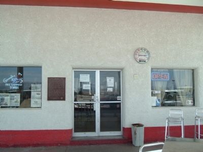 Amboy and Roy's Caf้ Marker. Click for full size. Amboy and Roy's Caf้ Marker image. Click for full size.