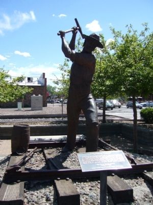 "The Gandy Dancer" Statue and Marker image. Click for full size.