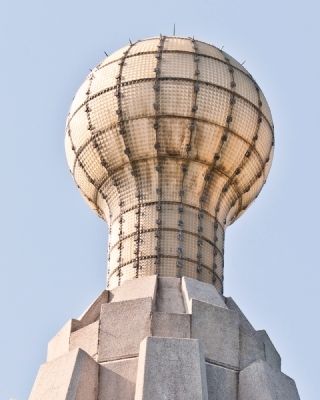 Thomas Alva Edison Memorial Tower Electric Lamp image. Click for full size.