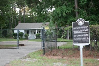 Milburn-Gary House and Marker image. Click for full size.