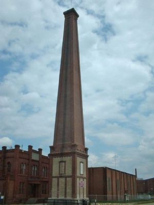 Confederate Powder Works Obelisk chimney image. Click for full size.