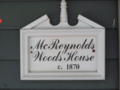 McReynolds-Woods House image. Click for full size.