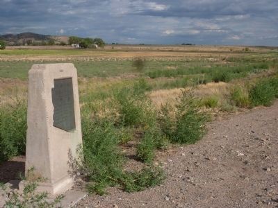 Del Rio Springs Marker - Looking South image. Click for full size.