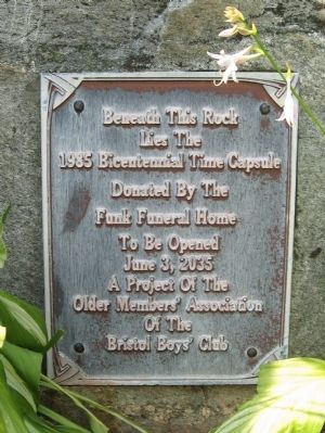 1985 Bicentennial Time Capsule Marker image. Click for full size.