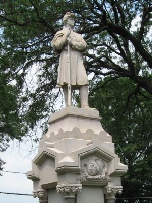 Southington Soldiers Memorial image. Click for full size.