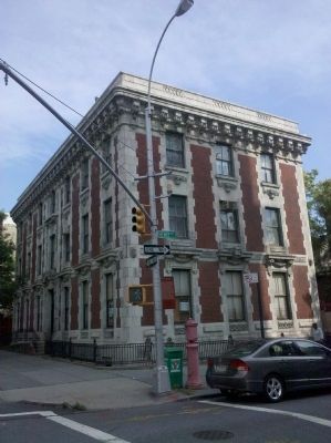 Cobble Hill Historic District Marker. Click for full size. Cobble Hill Historic District Marker image. Click for full size.