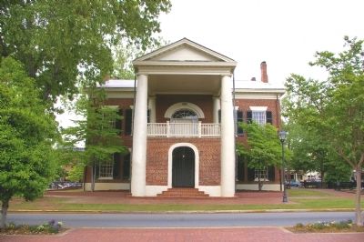 The Old Lumpkin County Courthouse image. Click for full size.