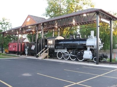 Nearby 440 Steam Locomotive image. Click for full size.