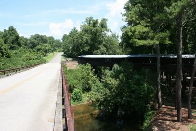 County Road 1043 New Bridge and Clarkson Covered Bridge image. Click for full size.