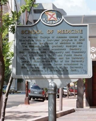 School of Medicine Marker - Reverse Side image. Click for full size.