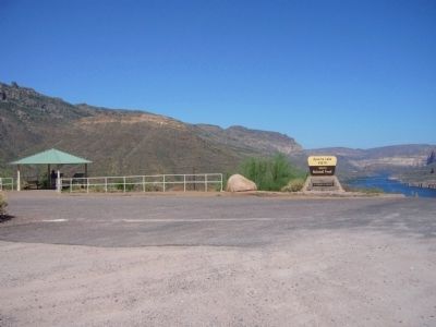 Apache Lake Vista image. Click for full size.