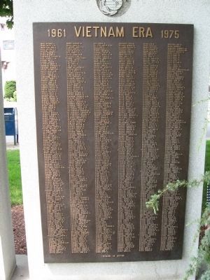 Far Right Plaque image. Click for full size.