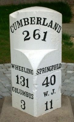 A National Road Stone Marker image. Click for full size.