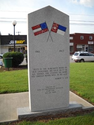 Rear of Monument. Click for full size. Rear of Monument image. Click for full size.