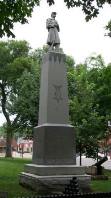 Bond County Civil War Monument image. Click for full size.