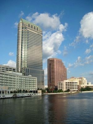 The Hillsborough River in downtown Tampa image. Click for full size.