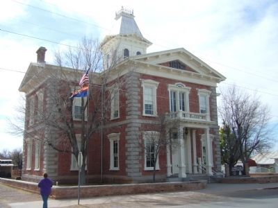 Tombstone Courthouse image. Click for full size.