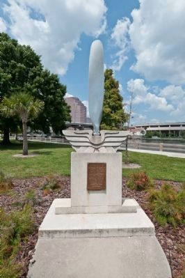 World's First Scheduled Commercial Airline Monument image. Click for full size.