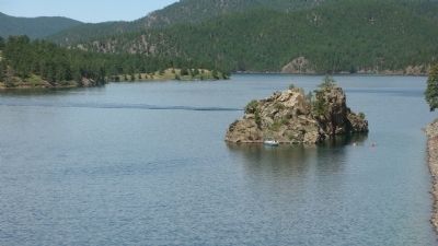 Lake Pactola image. Click for full size.