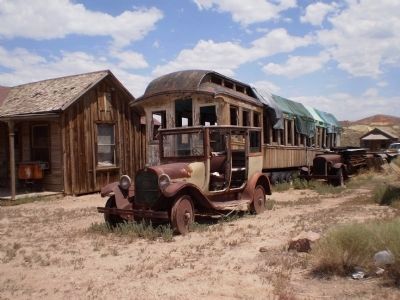 Railroad Passenger Car and Automobiles. Click for full size. Railroad Passenger Car and Automobiles image. Click for full size.