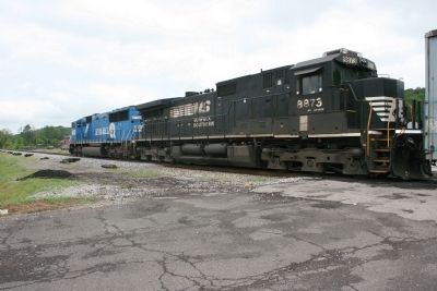 A Norfolk and Southern train passing through Trussville. image. Click for full size.