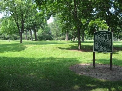 Indian Effigy Mounds and Marker image. Click for full size.