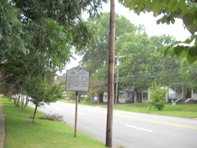 Marker on N Main Street image. Click for full size.