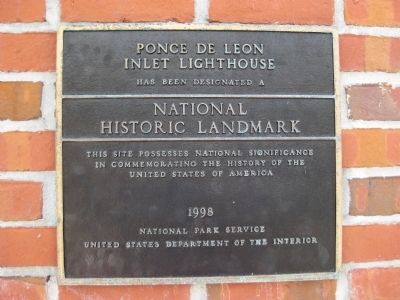 Ponce de Leon Inlet Lighthouse NHL Marker image. Click for full size.