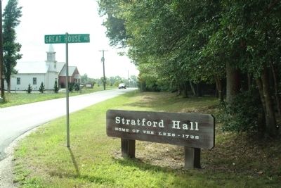Sign at Entrance to Stratford Hall image. Click for full size.