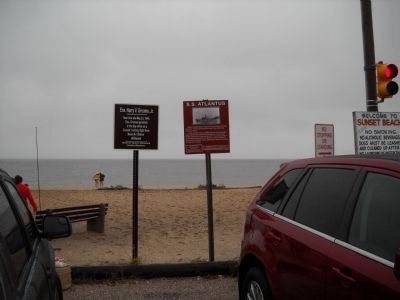 Markers at Sunset Beach. Click for full size. Markers at Sunset Beach image. Click for full size.