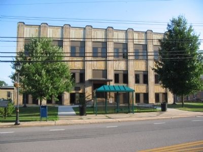 Preston County Courthouse image. Click for full size.