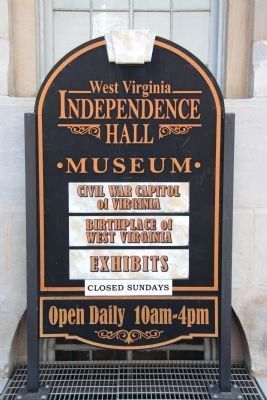 Independence Hall Museum image. Click for full size.