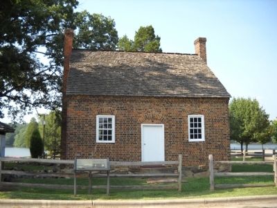 Jamestown Friends Meeting House image. Click for full size.