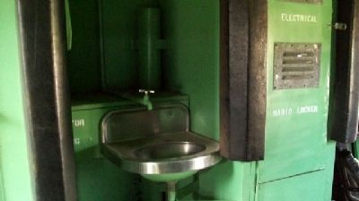 Southern Pacific Bay Window Caboose Sink image. Click for full size.