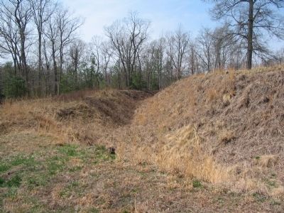 Ditch in front of Confederate Works image. Click for full size.