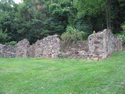 Ruins of the Revolutionary War Hospital image. Click for full size.