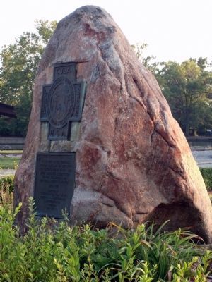 Other View - - Tippecanoe County War Memorial Marker image. Click for full size.