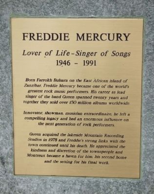 Freddie Mercury Marker (left plaque) image. Click for full size.