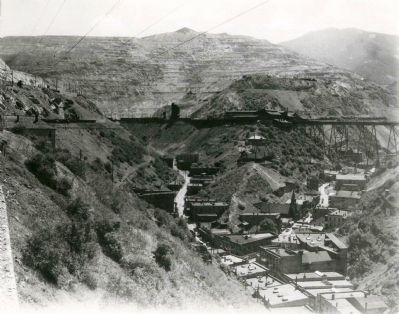 Copper Hill is Slowly Disappearing image. Click for full size.