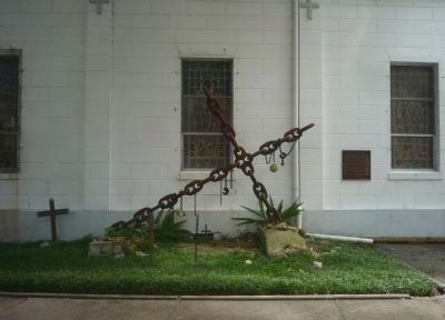 Tomb of the Unknown Slave memorial - marker is visible on wall at right. Click for full size. Tomb of the Unknown Slave memorial - marker is visible on wall at right image. Click for full size.