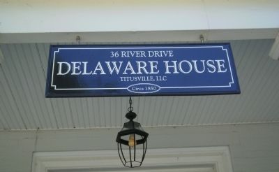 Delaware House sign image. Click for full size.