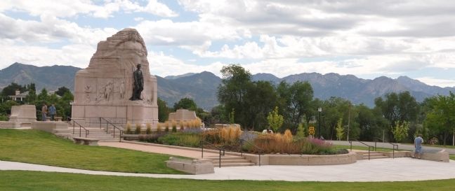 The Mormon Battalion Monument image. Click for full size.