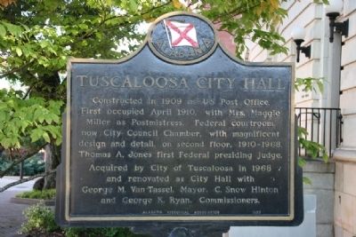 Tuscaloosa City Hall Marker image. Click for full size.