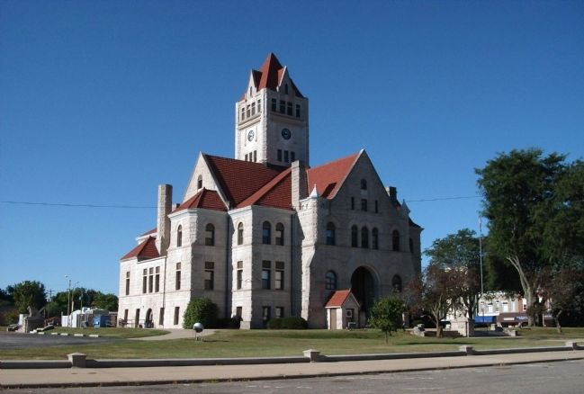 North/East Corner - - Fulton County Courthouse image. Click for full size.