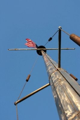 U.S.S. Tuscaloosa's Mast image. Click for full size.