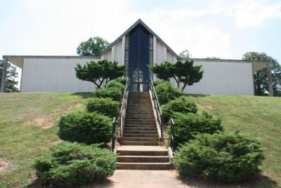 Zion Memorial Gardens Mausoleum image. Click for full size.