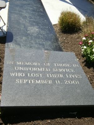 In memory of those in uniformed service who lost their lives September 11, 2001 image. Click for full size.