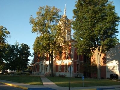 North East Corner - - Marshall County Courthouse image. Click for full size.
