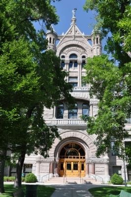 Salt Lake City and County Building South Face image. Click for full size.
